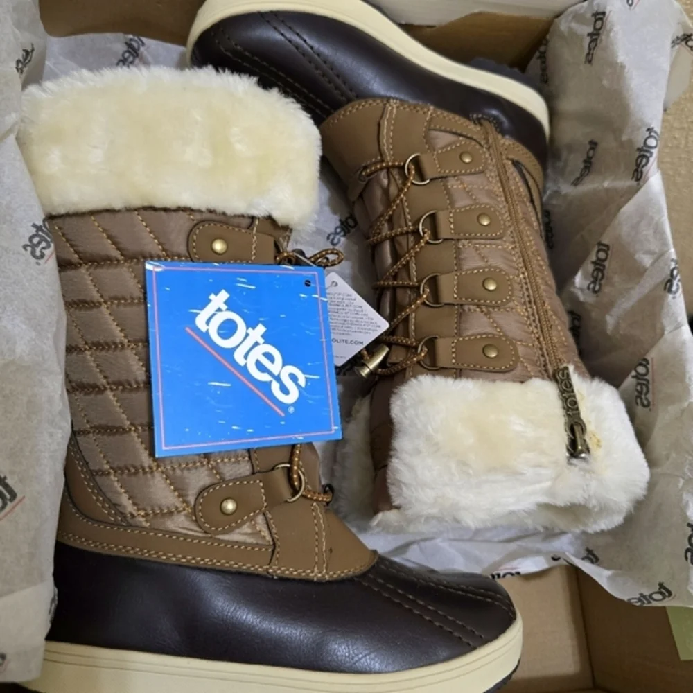 Totes Girl's Winter‎ Tall Snow Boots Toffee Brown NWT Size 1 Youth
